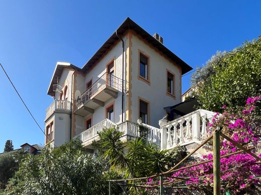 Villa in Alassio, Provincia di Savona