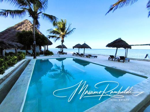 Hotel w Pingwe, Kati