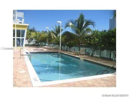 Aventura, Miami-Dade Countyのアパートメント