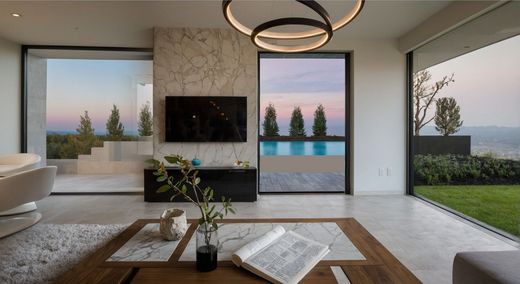 Duplex à Vári, Nomarchía Anatolikís Attikís
