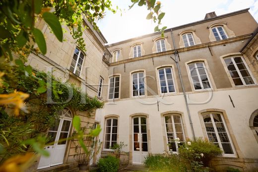 Townhouse - Beaune, Cote d'Or