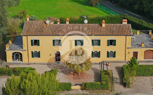 Villa in Bientina, Province of Pisa