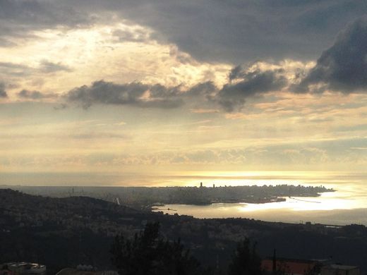 Grond in Jounieh, Mohafazat Mont-Liban