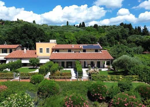 Reihenhaus in Bardolino, Provincia di Verona