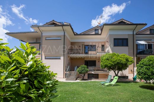 Villa en Axa, Roma