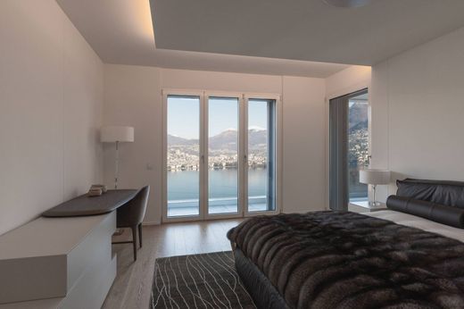 Penthouse for sale in Paradiso