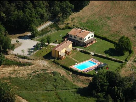 San Gimignano, Provincia di Sienaの高級住宅