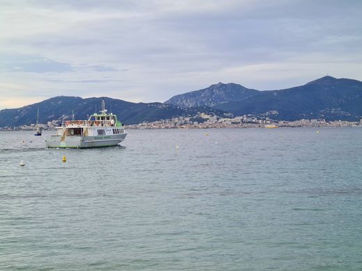 Villa a Porticcio, Corsica del Sud