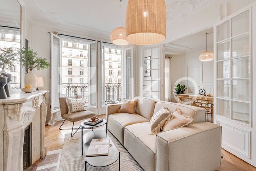 Apartment / Etagenwohnung in Paris, Île-de-France