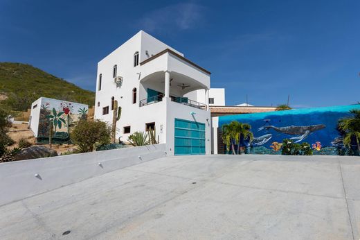 Luxury home in Los Barriles, La Paz