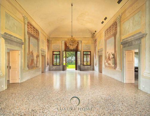 Villa in Velo d'Astico, Provincia di Vicenza