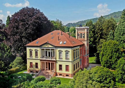 Mansion in Cadegliano-Viconago, Provincia di Varese
