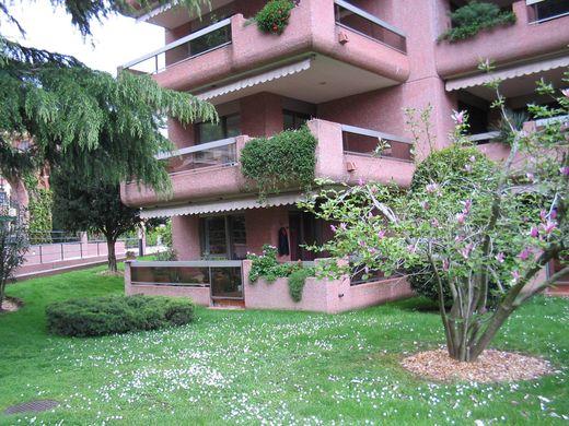 Apartment / Etagenwohnung in Melide, Lugano