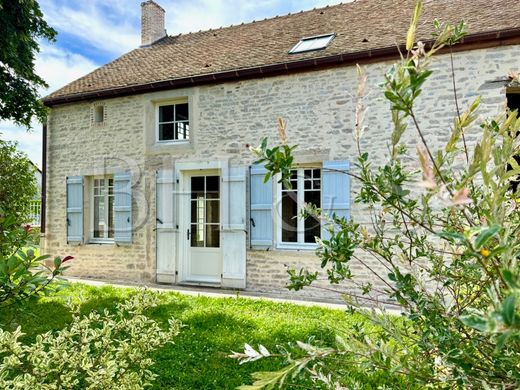 Cottage in Beaune, Cote d'Or