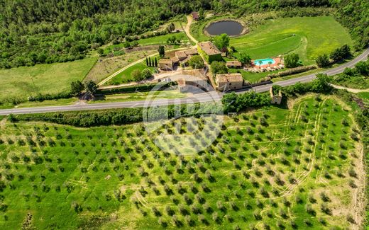 Villa Plurifamiliare a Siena, Toscana