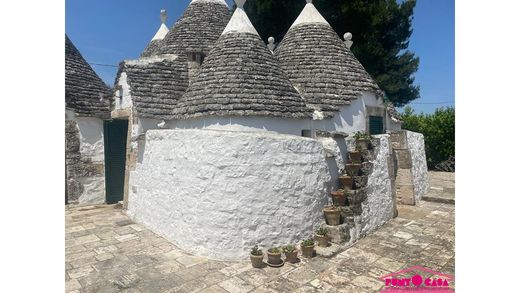 Усадьба / Сельский дом, Остуни, Provincia di Brindisi