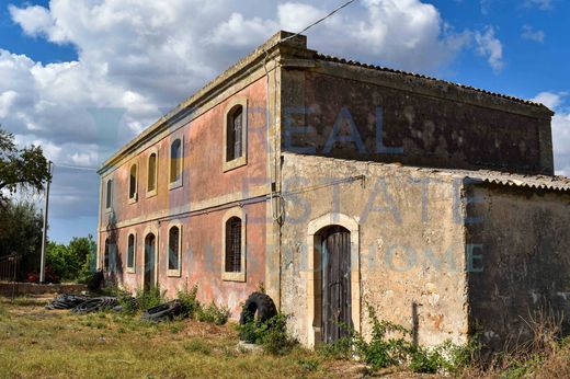 Εξοχική κατοικία σε Avola, Provincia di Siracusa