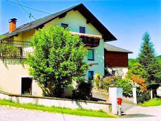 Luxury home in Grein, Politischer Bezirk Perg