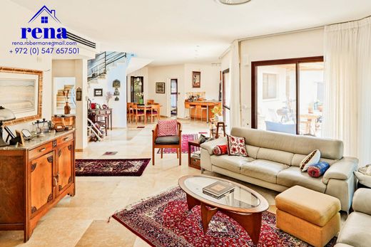 ‏וילה רב-משפחתית ב  Caesarea, Meẖoz H̱efa