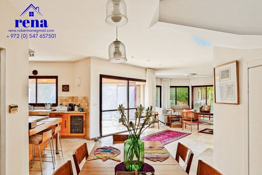 다세대 빌라 / Caesarea, Haifa