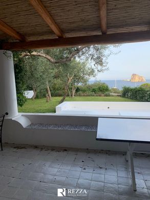 Villa in Panarea, Messina