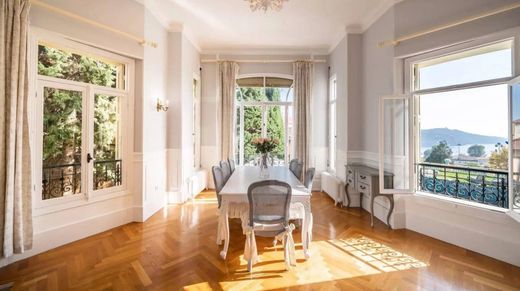 Apartment / Etagenwohnung in Villefranche-sur-Mer, Alpes-Maritimes