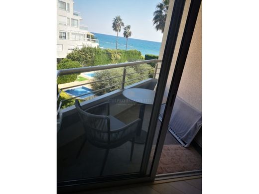 Apartment / Etagenwohnung in Germasógeia, Limassol District