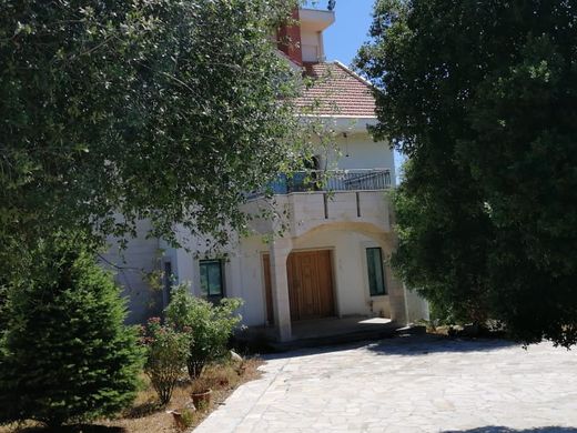 Villa à El Laqloûq, Mohafazat Mont-Liban