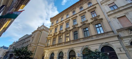 ‏דירה ב  Budapest VI. kerület, Budapest