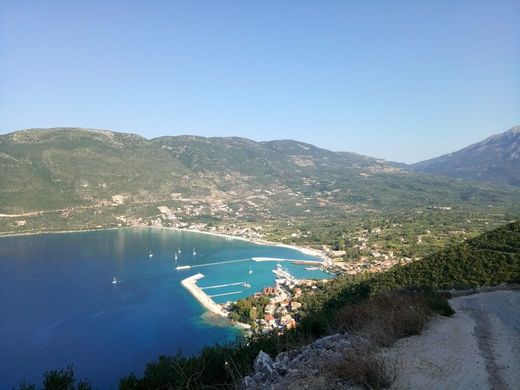Grond in Lefkáda, Lefkada