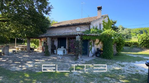 Einfamilienhaus in Sirolo, Provincia di Ancona