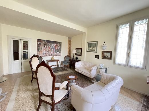 Villa in San Giovanni in Croce, Provincia di Cremona