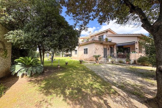 Villa in Rome, Latium