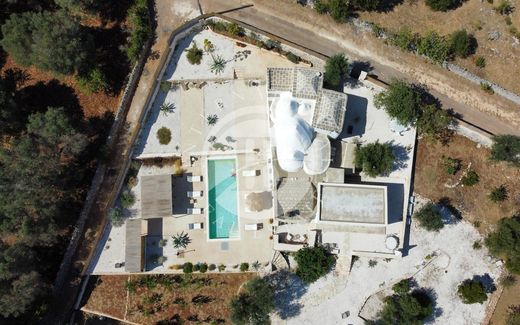 Villa a Ostuni, Brindisi