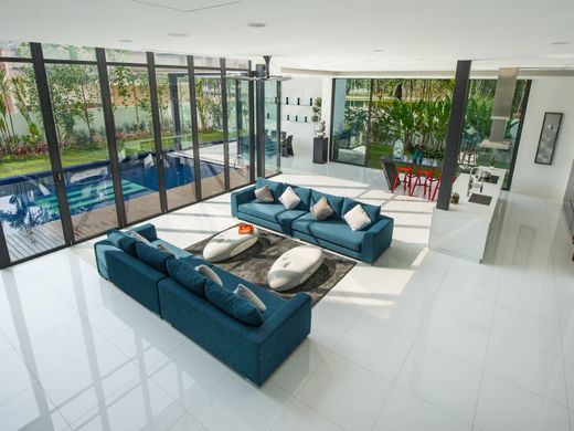 Kuala Lumpur Villas And Luxury Homes For Prestigious Mansion In Kuala Lumpur