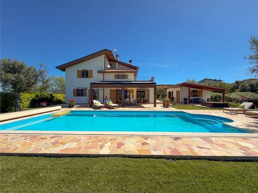 Villa - Bellante, Provincia di Teramo