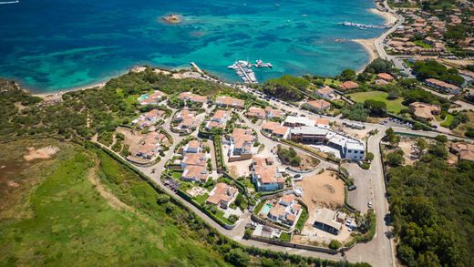 다세대 빌라 / Arzachena, Provincia di Sassari