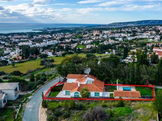 Luxury home in Tála, Paphos District