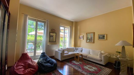 아파트 / Cermenate, Provincia di Como