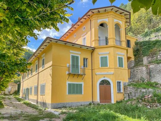 Mansion in Nocera Umbra, Provincia di Perugia