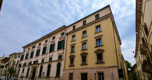 Appartamento a Verona, Veneto