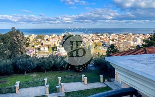 Villa - Giulianova, Provincia di Teramo