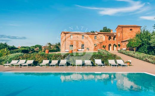 Villa in Foiano della Chiana, Province of Arezzo