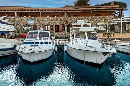 Apartment / Etagenwohnung in Punta Marana, Provincia di Sassari
