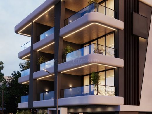 Piso / Apartamento en Ágios Athanásios, Limassol District