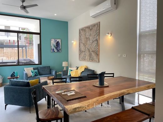 Luxe woning in Sardinal, Carrillo