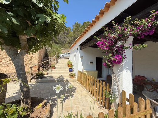 Casa rural / Casa de pueblo en San Agustin des Vedra, Islas Baleares