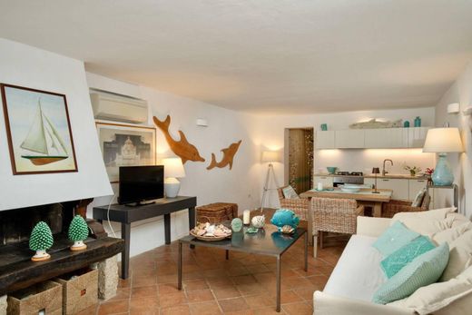 Apartment / Etagenwohnung in Porto Rotondo, Provincia di Sassari
