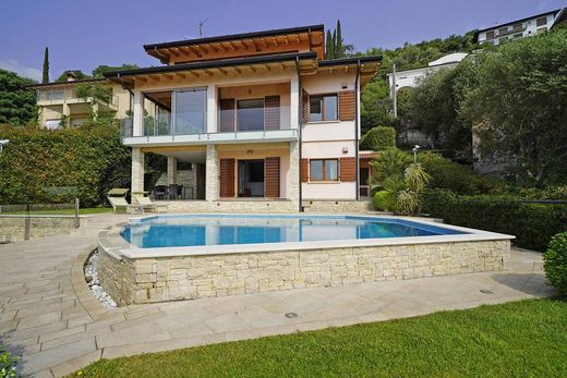 Villa in Toscolano-Maderno, Provincia di Brescia