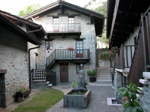 Komplex apartman Ville Sur Sarre, Aosta ilçesinde